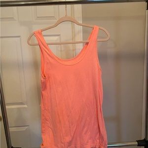 Coral athletic top